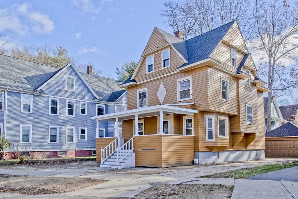 163 Pineywoods Ave - Photo 1