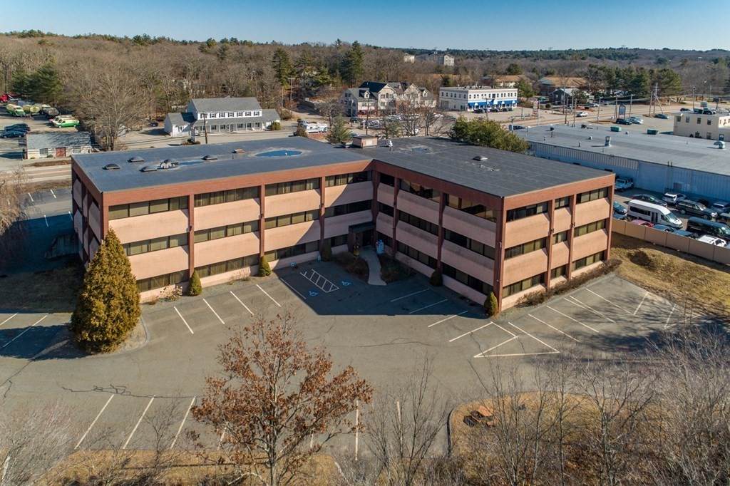 1017 Turnpike Street - Photo 1