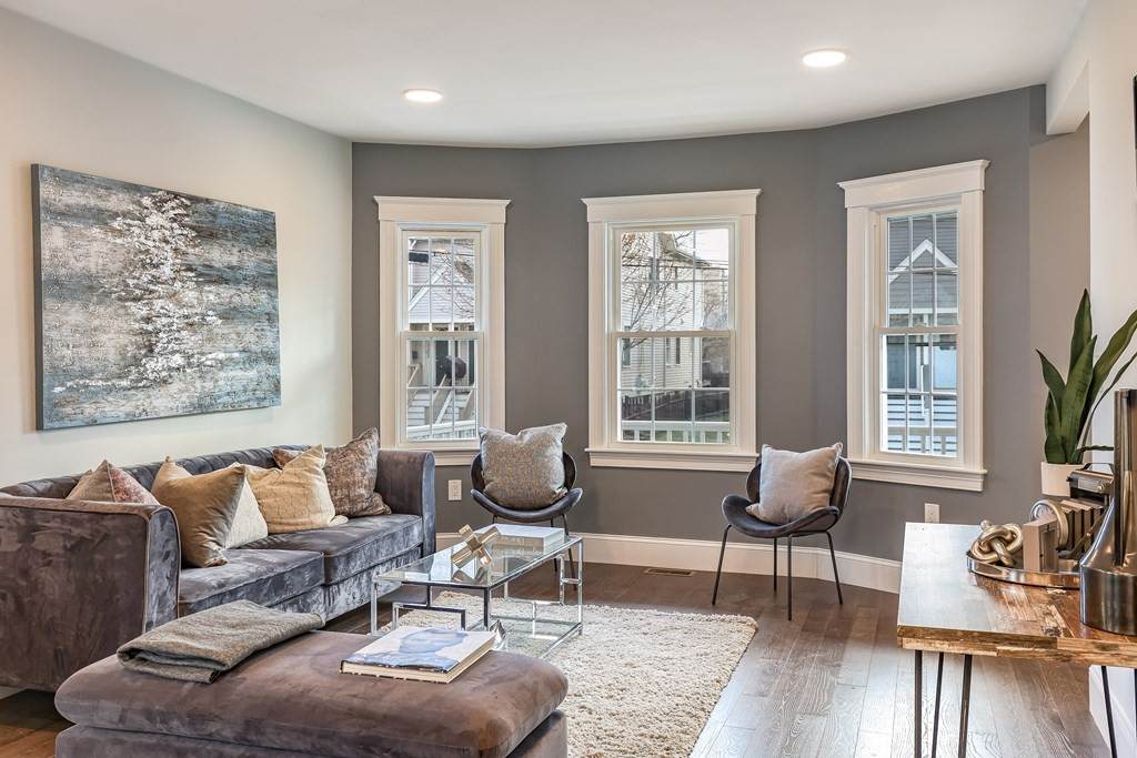 94 Marathon St - Photo 1