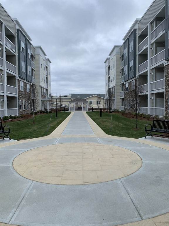130 University Ave - Photo 1