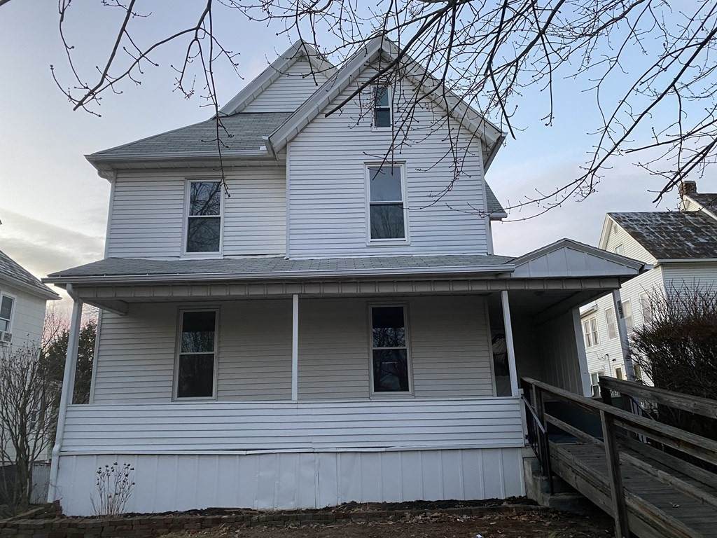 197 Locust St - Photo 1