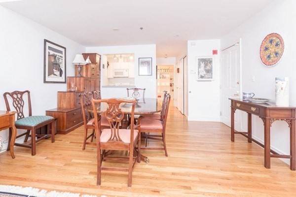 4 Charlesgate East - Photo 1