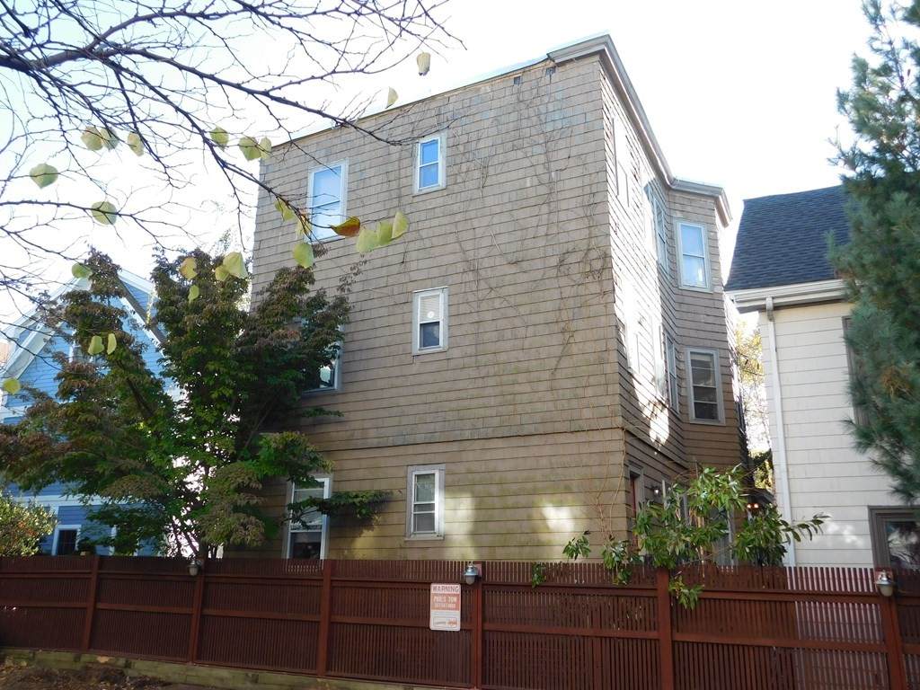 410 Norfolk - Photo 1