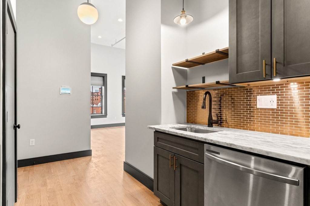 2-8 Washington St - Photo 1