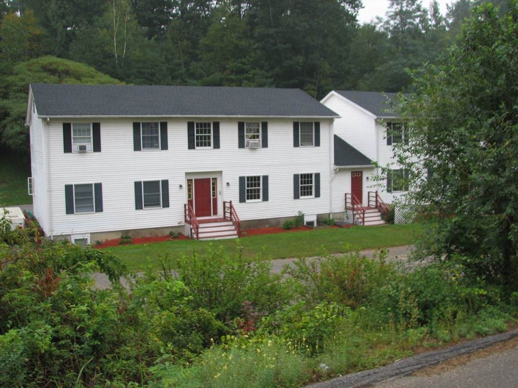 152 Southbridge Rd - Photo 1