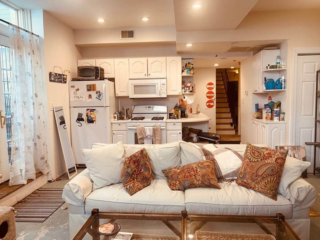 89 Cedar - Photo 1