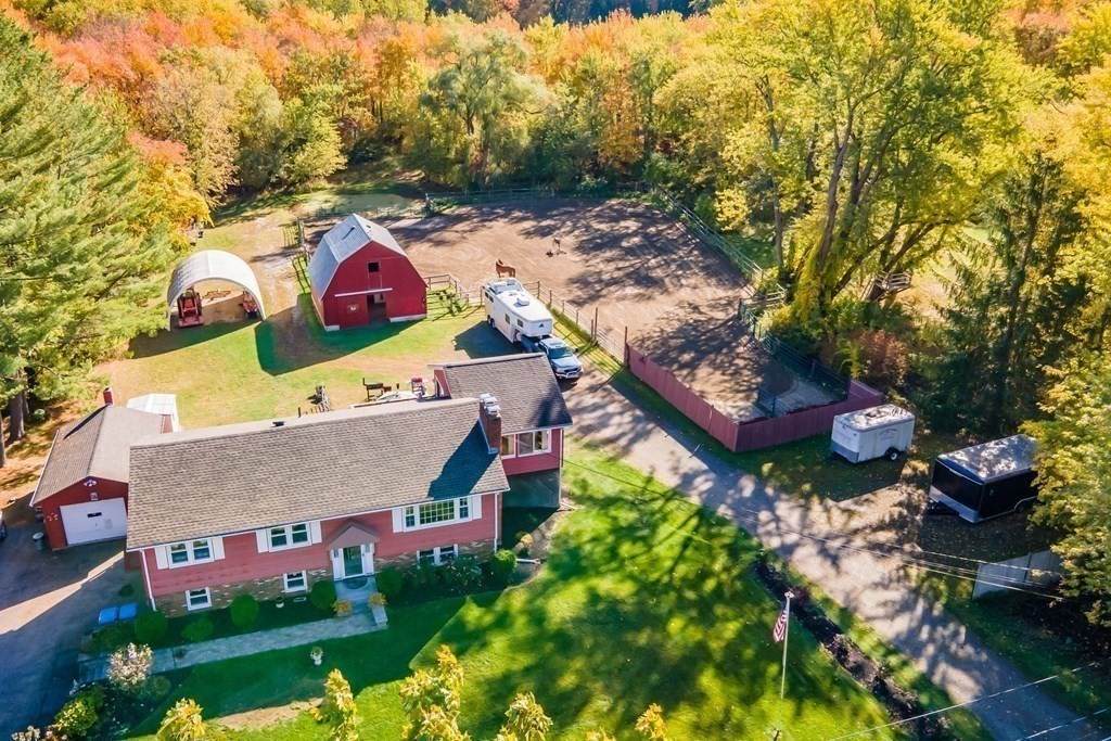 171 Hawthorne Ln - Photo 1