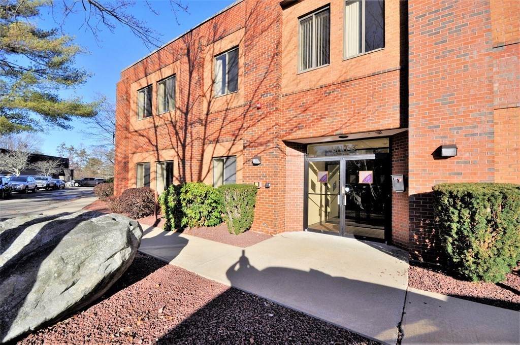 15 Jonathan Dr - Photo 1