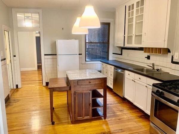 163 Endicott St - Photo 1