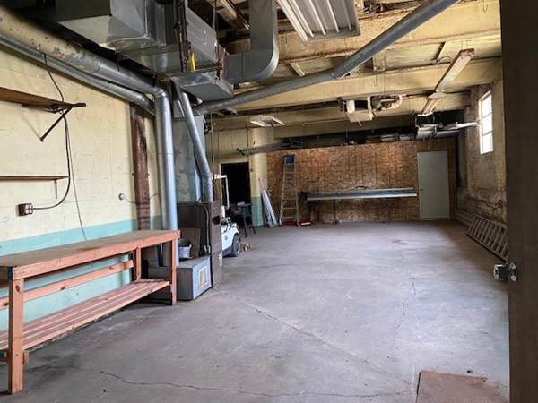 37 Spring St - Photo 1