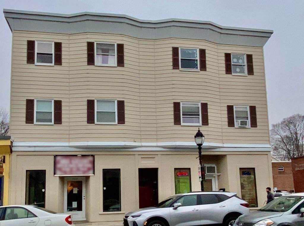 728 Moody Street - Photo 1