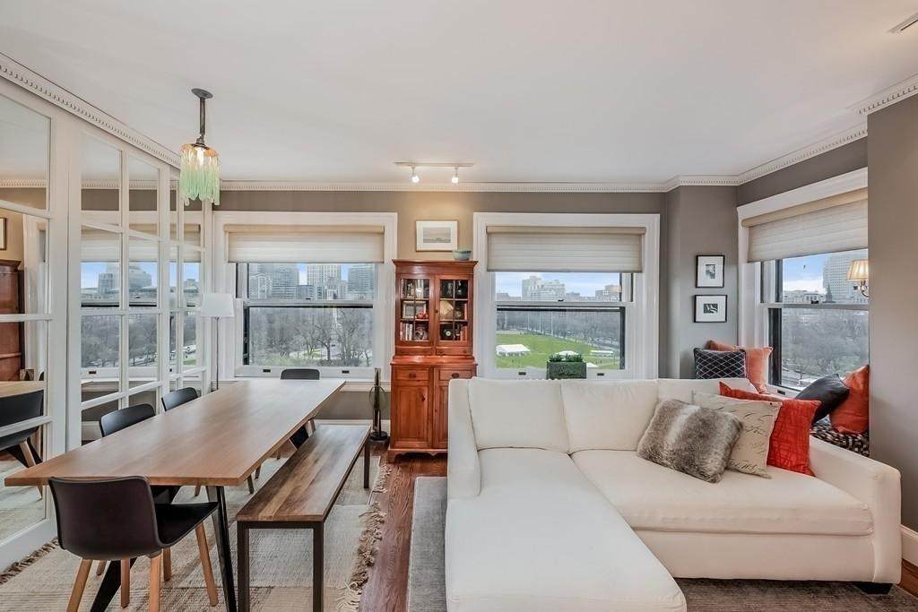 48 Beacon St - Photo 1