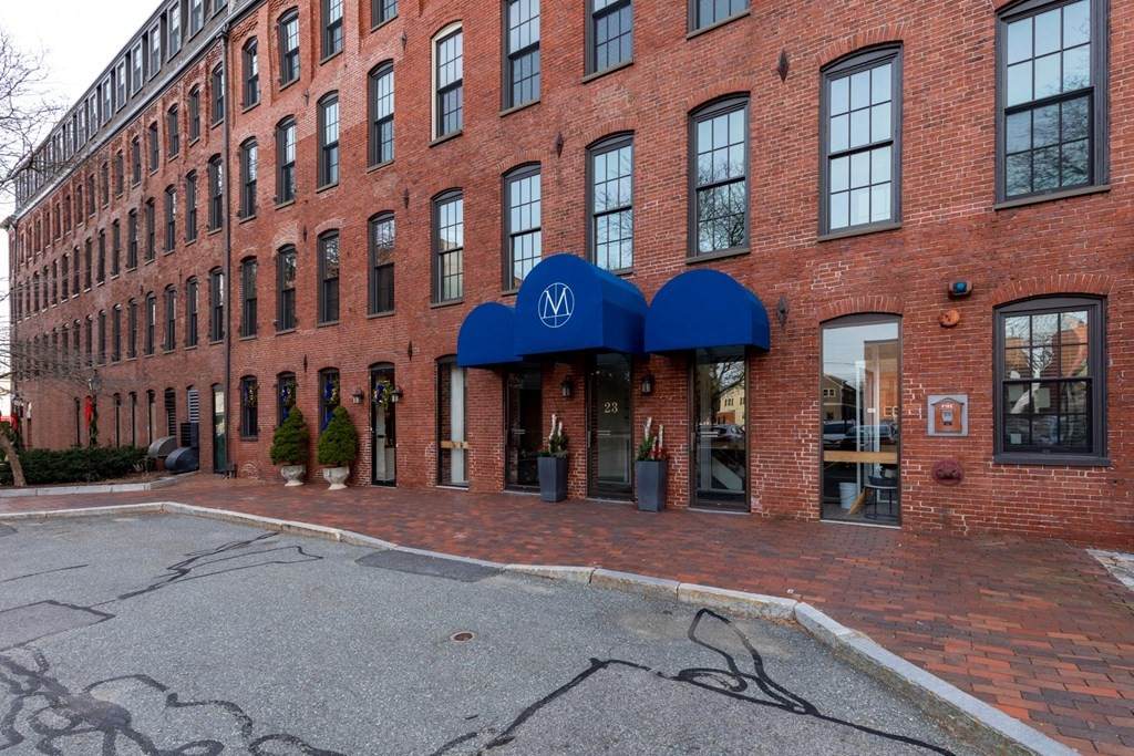 19-23 Pleasant Street - Photo 1