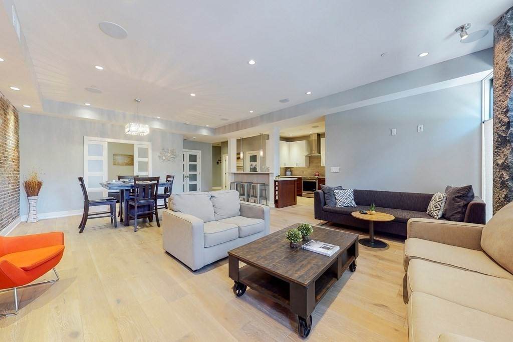 414 Commercial St - Photo 1