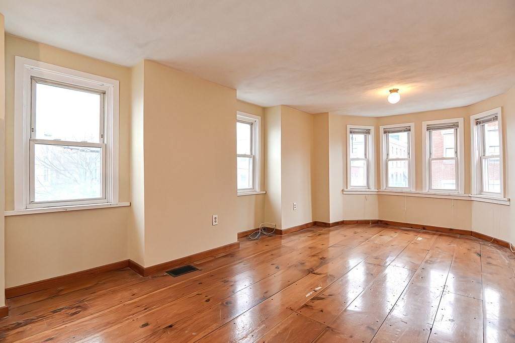274-276 W 3rd Street - Photo 1
