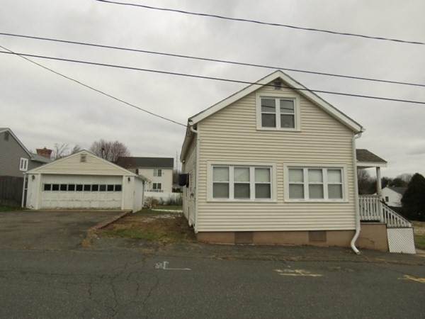 51 Maplehurst Ave - Photo 1