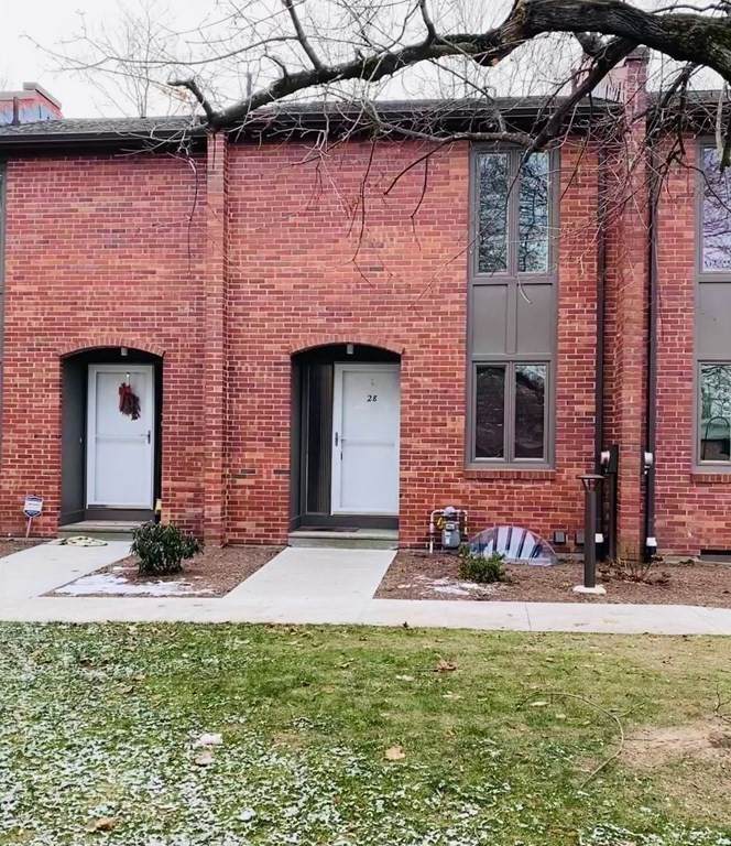 28 Bedford Ct - Photo 1