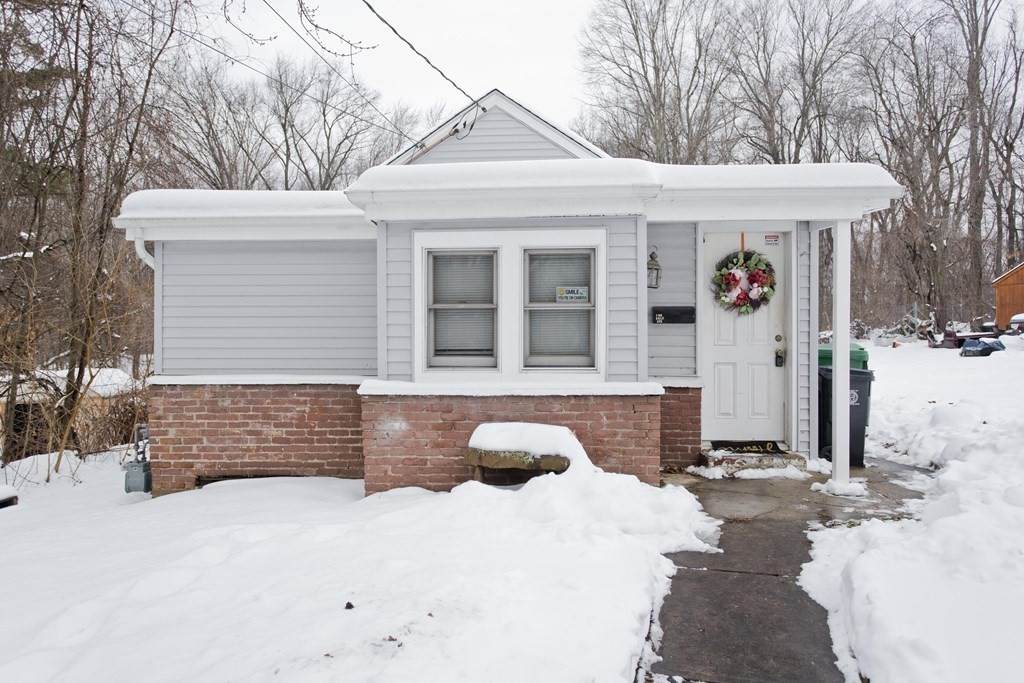 196 Rolf Ave - Photo 1