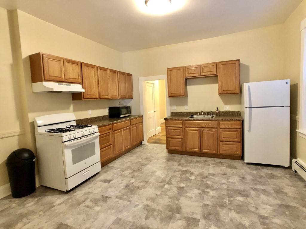 9 Forbes St - Photo 1