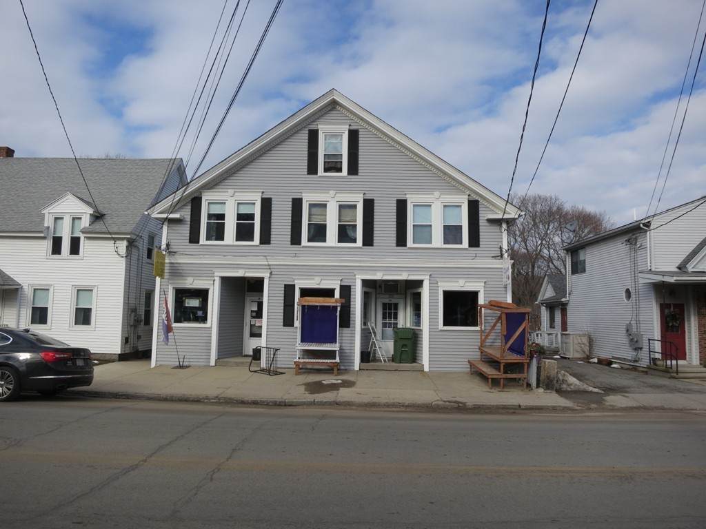 320 Main - Photo 1