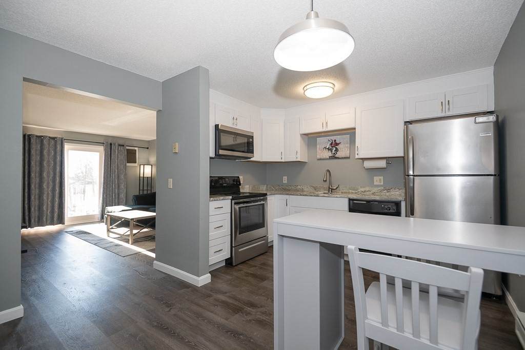 10 Hemans St - Photo 1