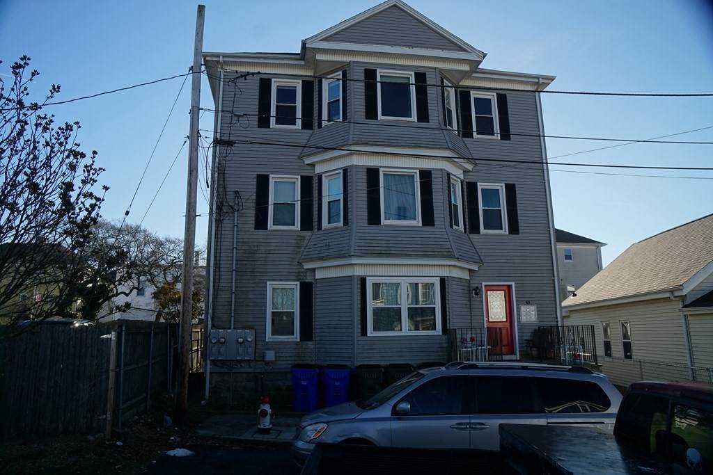 43 Lexington Street - Photo 1