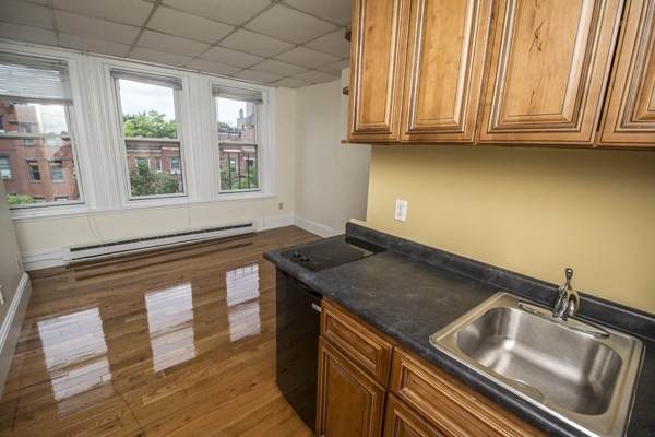 302 Newbury Street - Photo 1