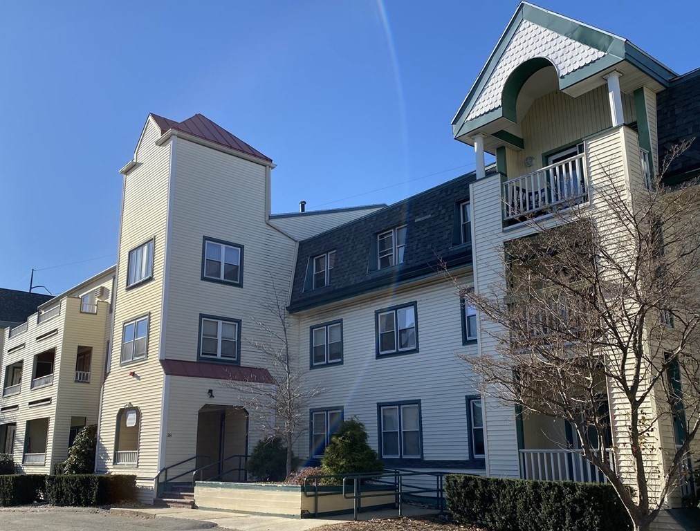 38 Carter St - Photo 1