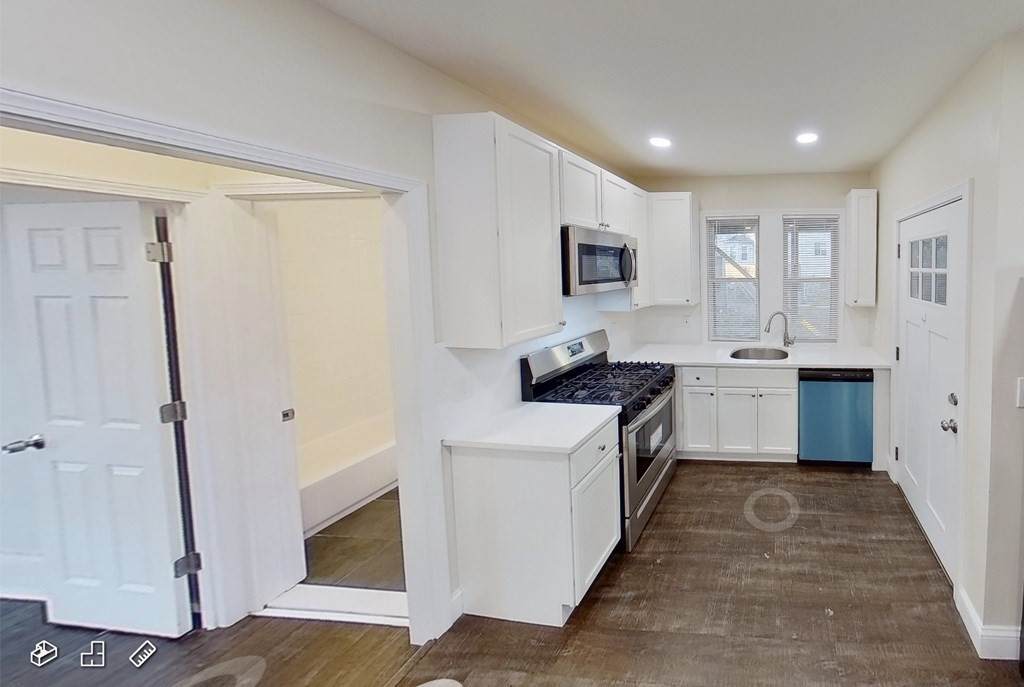 184 Talbot Ave - Photo 1