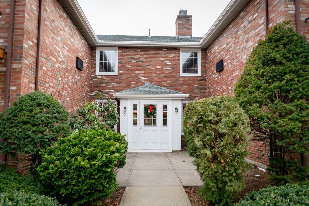 53 Fountain Ln - Photo 1