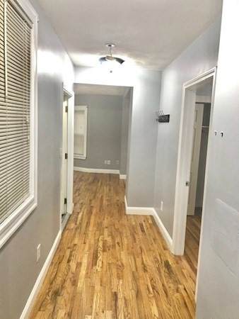 220 Pearl St - Photo 1