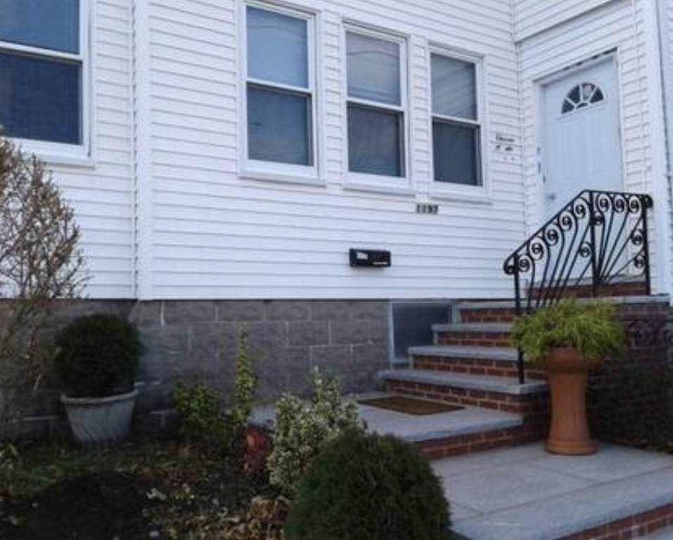 1197 Saratoga St - Photo 1