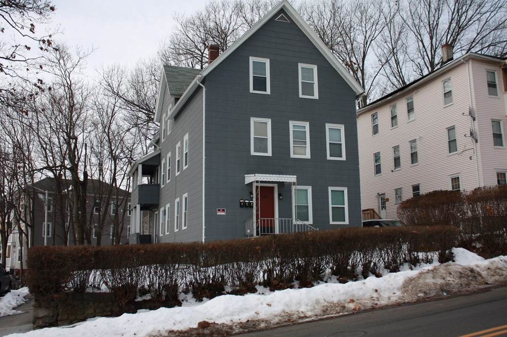 198 Vernon St - Photo 1