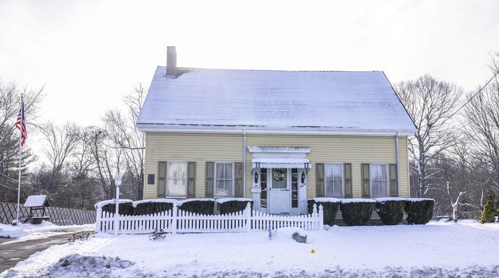484 W Britannia St - Photo 1