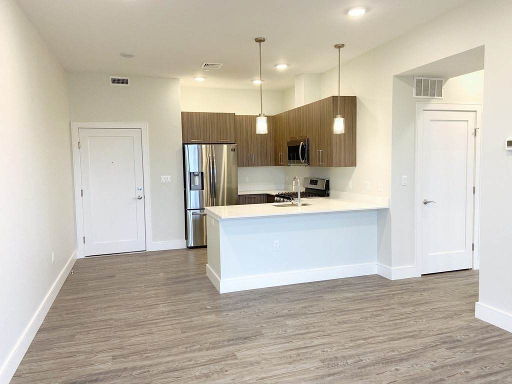 16 Laurel Street - Photo 1
