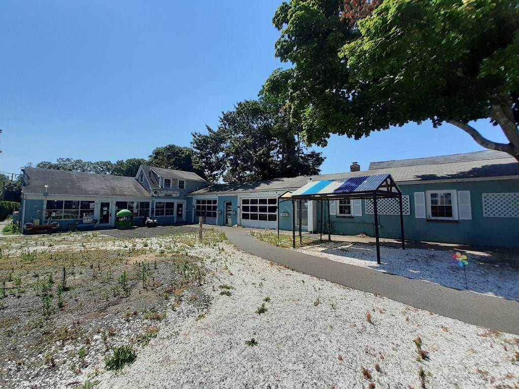 541 Main St - Photo 1
