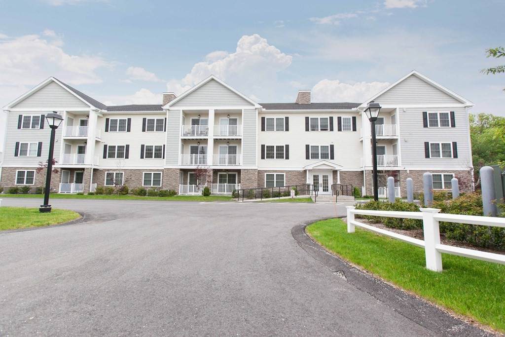 21 Messenger St - Photo 1
