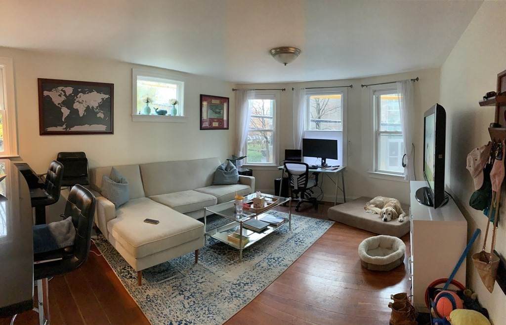 226 Banks Street - Photo 1