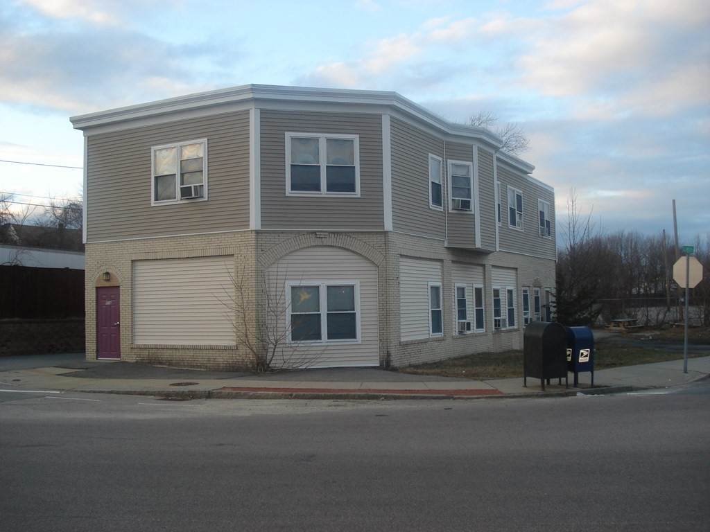 514 South St - Photo 1