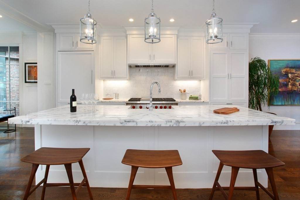 86 Chestnut St - Photo 1