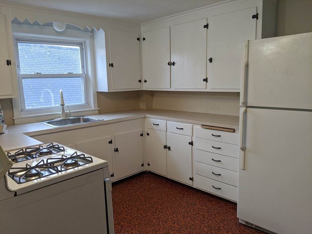 18 Tremont St - Photo 1