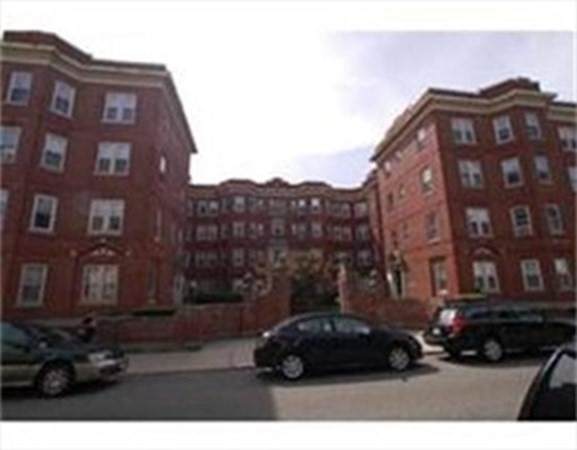 15 Lynde St - Photo 1