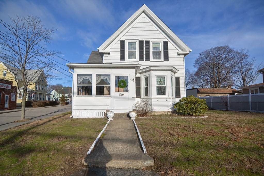 328 Centre St - Photo 1