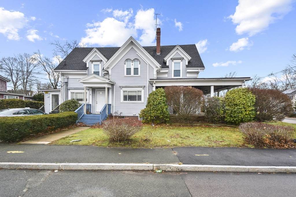 248 W Elm St - Photo 1