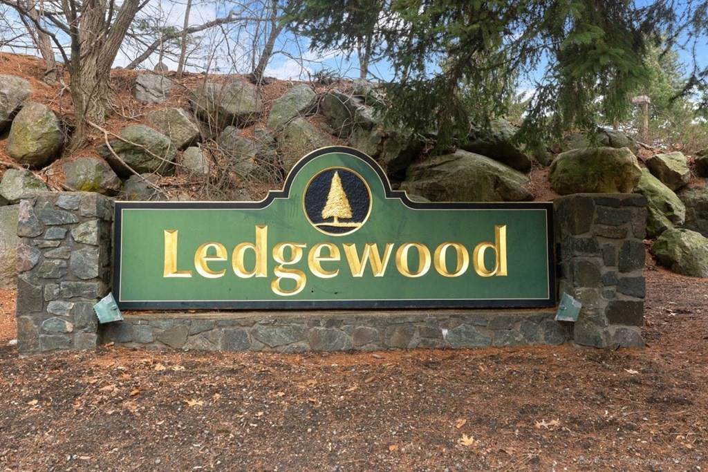 4 Ledgewood Way - Photo 1