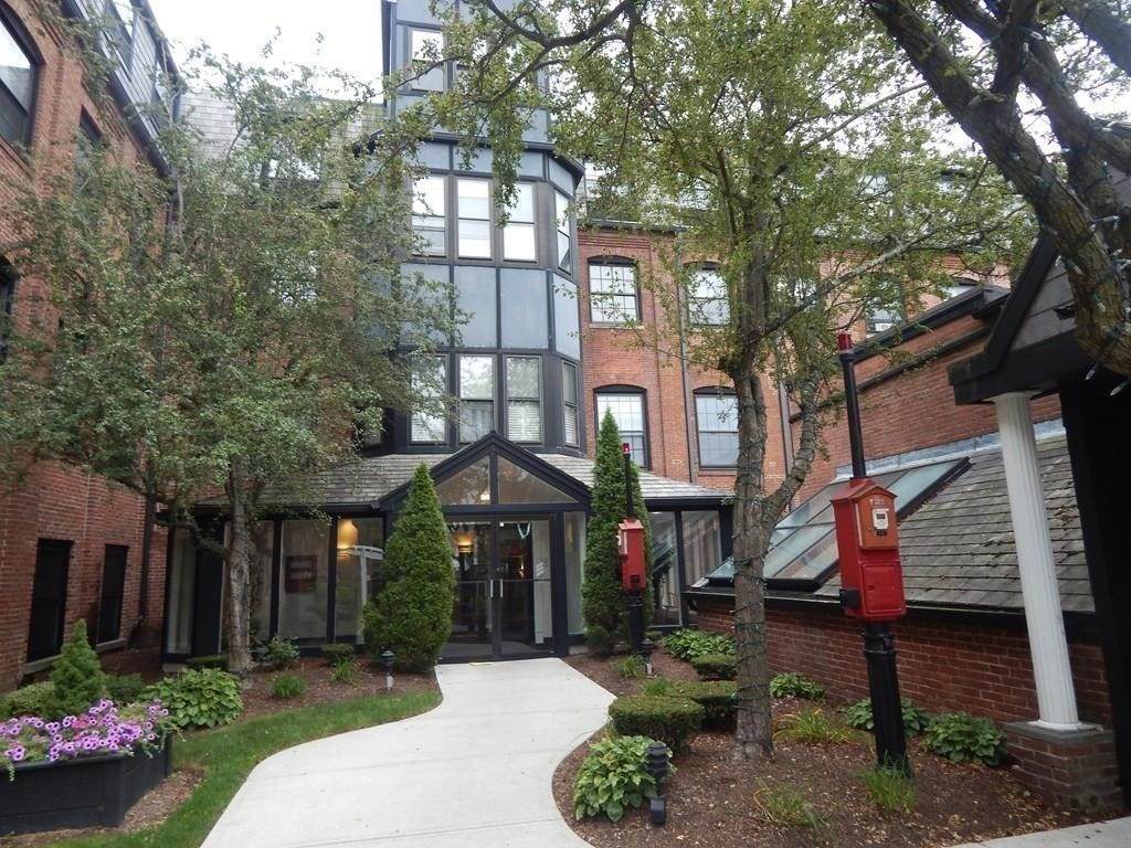 21 Linden St - Photo 1