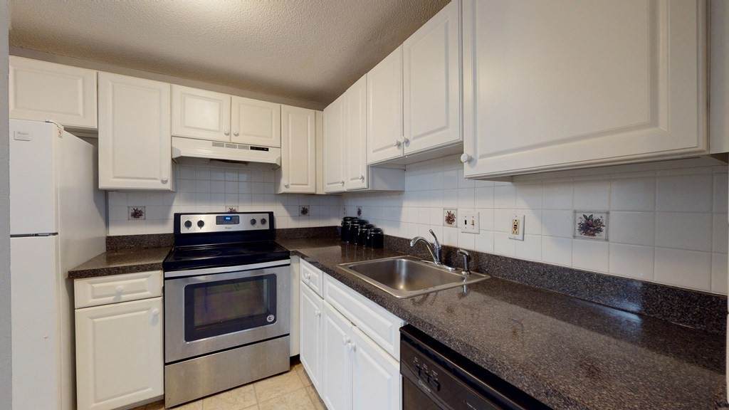 25 Longworth Ave - Photo 1