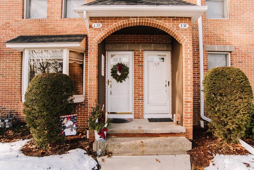 13 Mansion Woods Dr - Photo 1