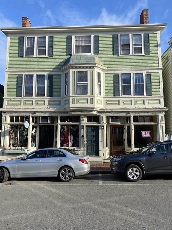 152 Washington - Photo 1