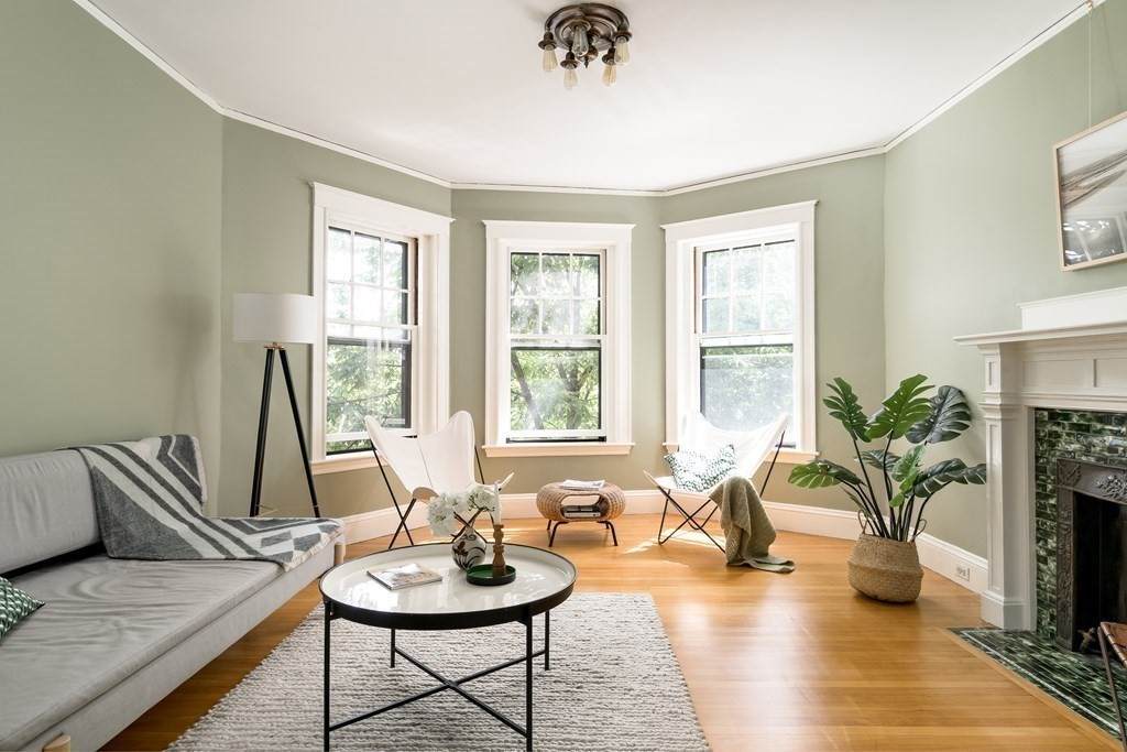 31-5 Linnaean St - Photo 1